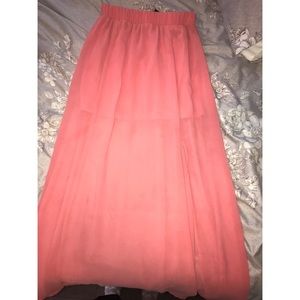CUTE PEACH MAXI SKIRT